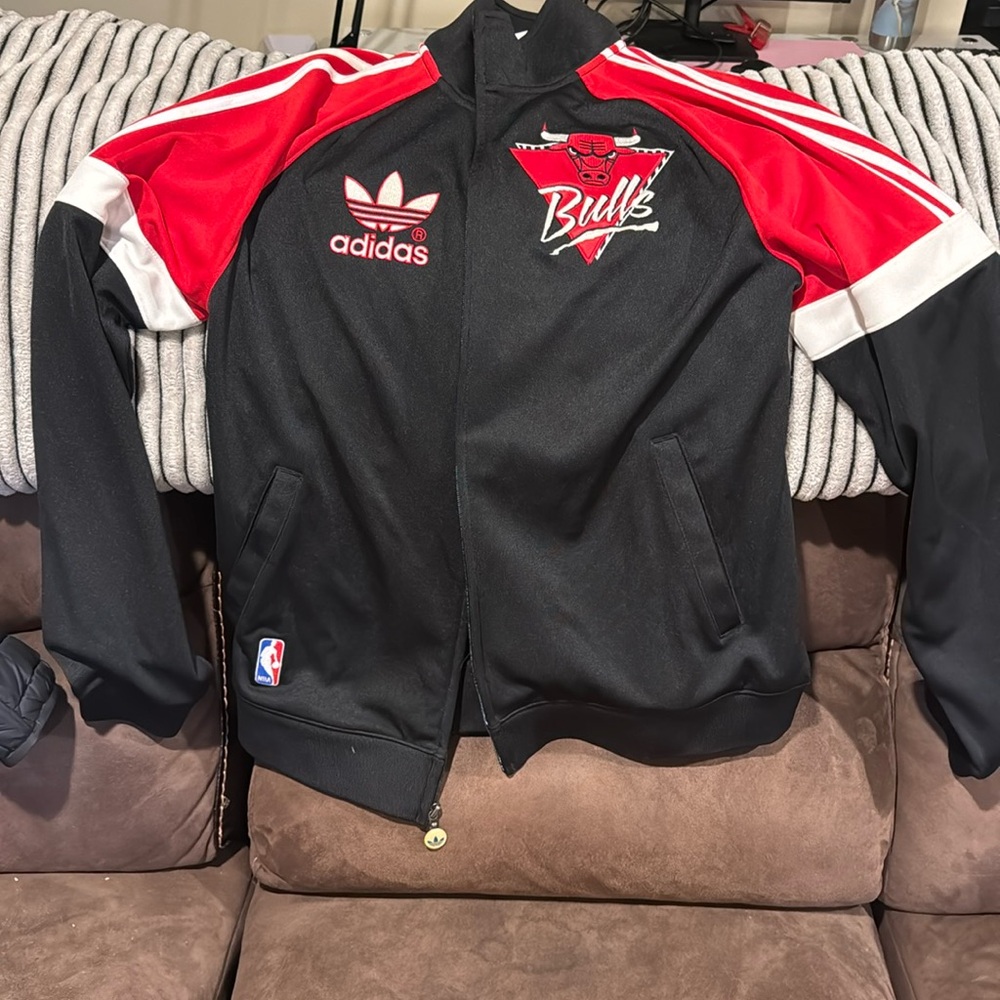 Bulls, adiddas jacket